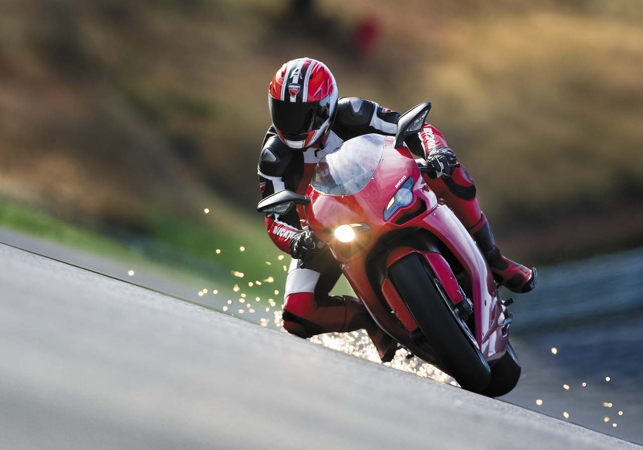 big_Ducati_1098_01.jpg