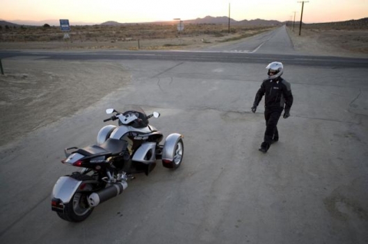 can-am spyder.jpg