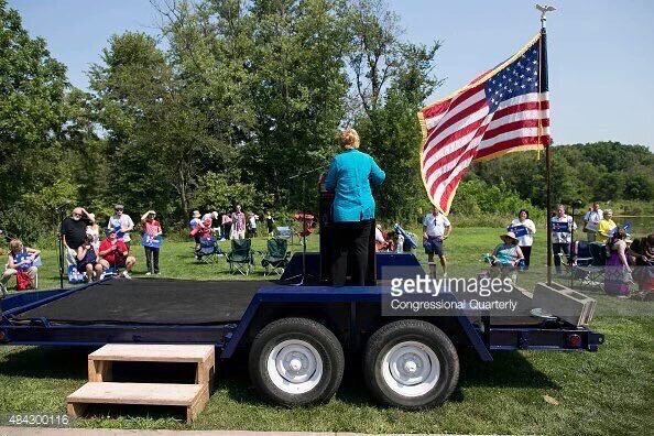 hillary rally.jpg